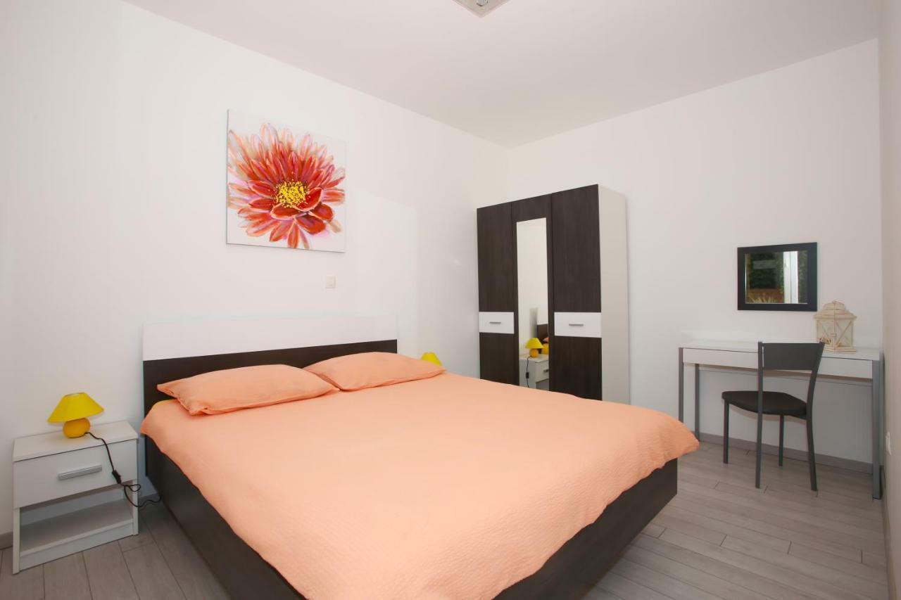Apartman Carmen Volosko Abbazia Esterno foto