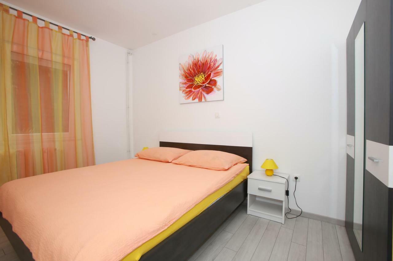 Apartman Carmen Volosko Abbazia Esterno foto